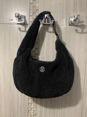 Lululemon Black Fleece/Teddy Crescent Shoulder Bag OS